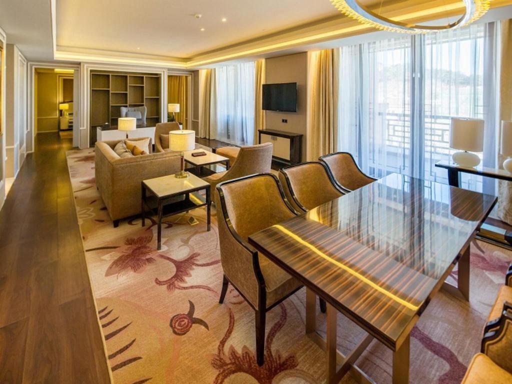 Grand Bay Hotel Beijing Xiaotangzhuang Екстериор снимка