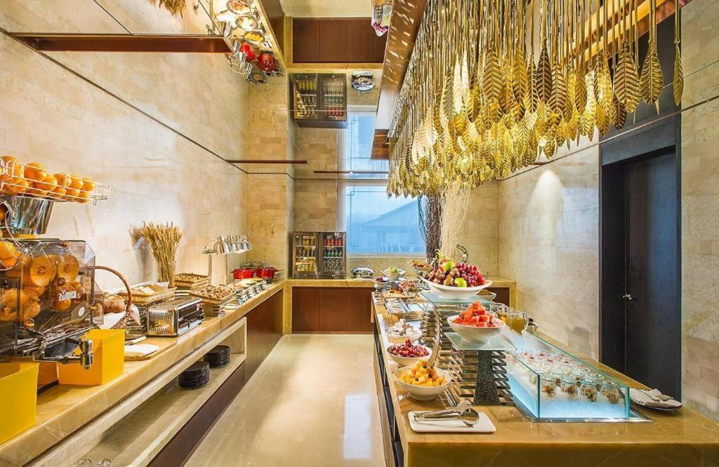 Grand Bay Hotel Beijing Xiaotangzhuang Екстериор снимка
